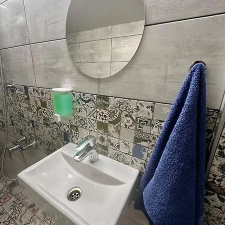 The Rainbow 8 Apartment